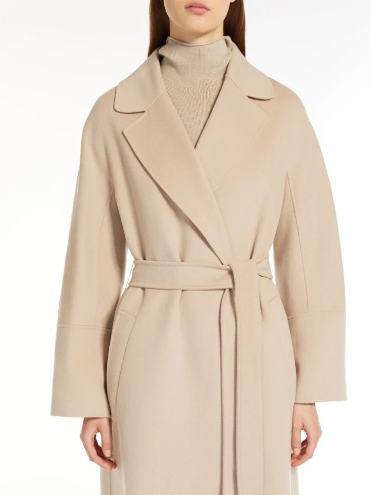 ローブブラン　Belted Chester coat ベージュ Belted Chester coat – L'AUBE BLANC